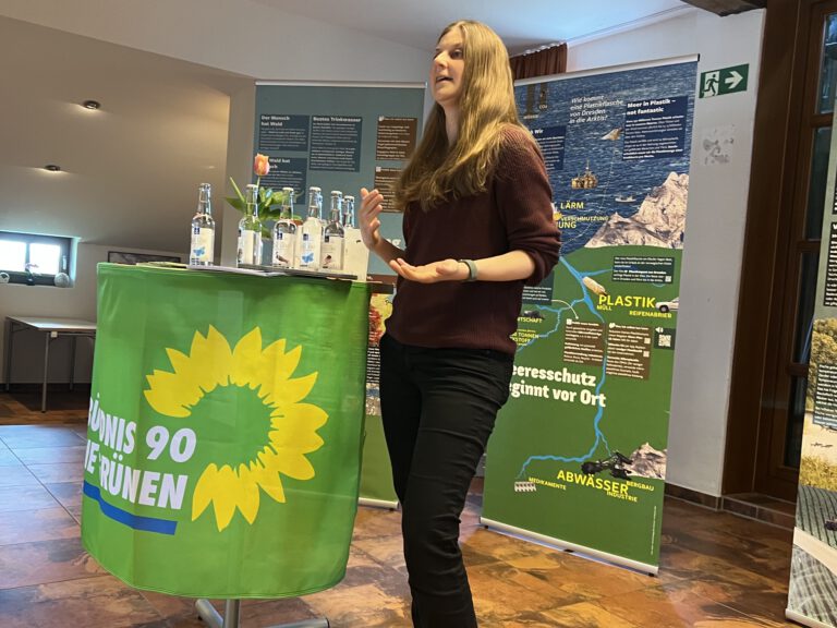 Kein Leben ohne Wasser – Grüne holen Ausstellung „Alles im Fluss!? – Wasser in der Krise“ an Hunte